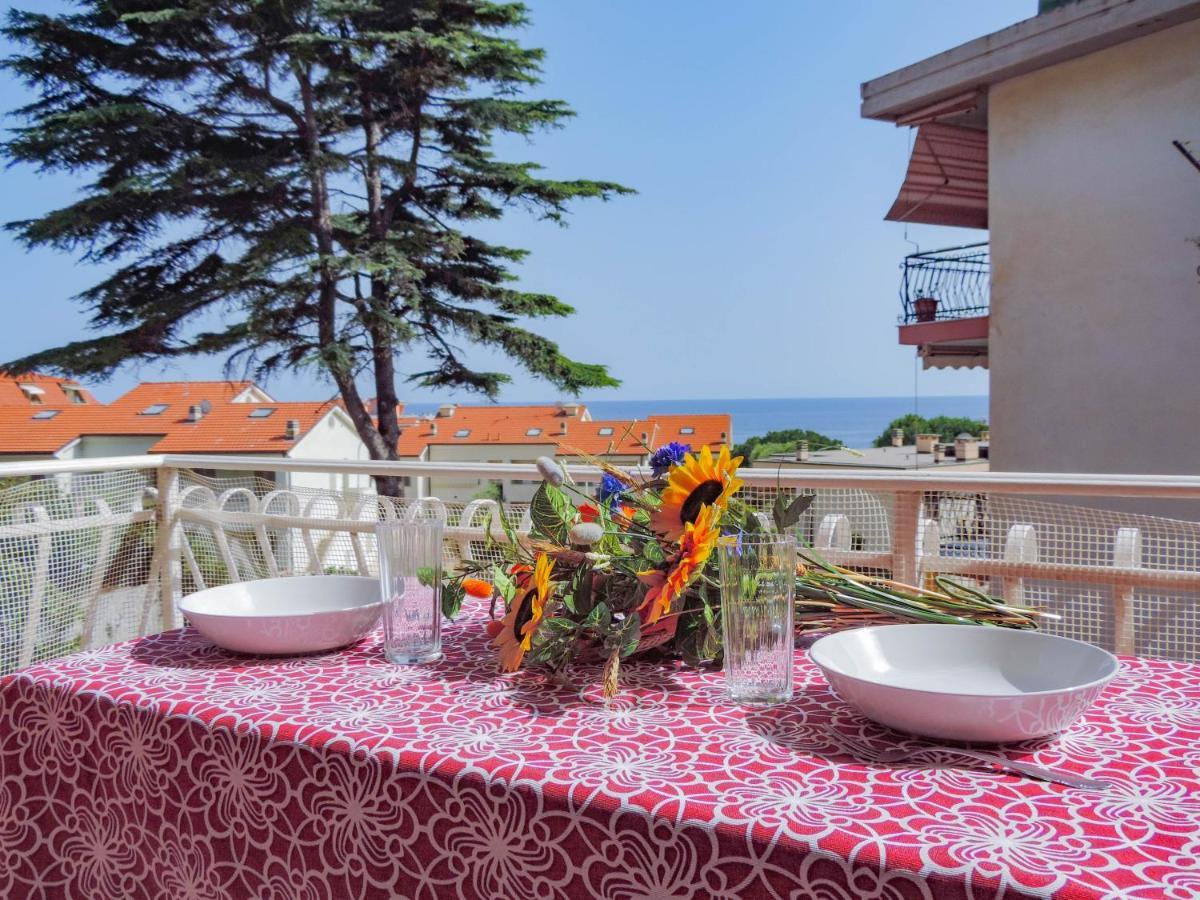 Apartament H11 Terrazzo Al Mare - Riva Ligure - Spiagge Zewnętrze zdjęcie